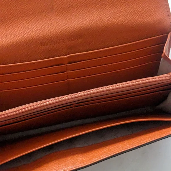 Michael Kors Ostrich Wallet - Picture 3 of 5